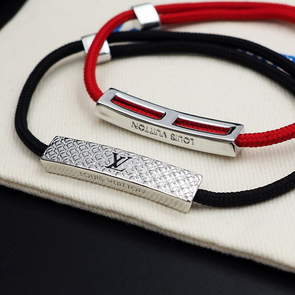 18K Louis Champs Elysees Blue Bracelet