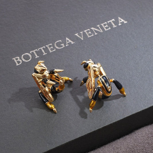 18K BV Black Gold Bee Earrings