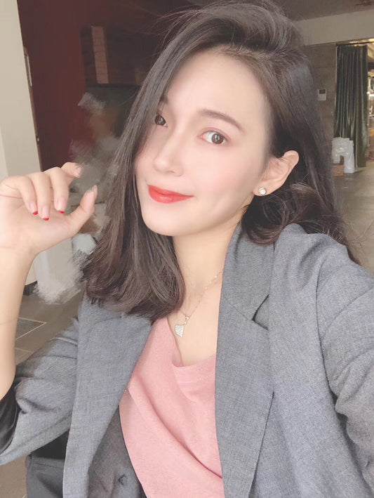 18K T Mother-Of-Pearl Circle Earrings