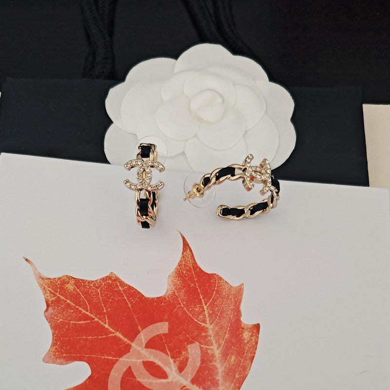 18K CC Diamond Cirle Leather Earrings