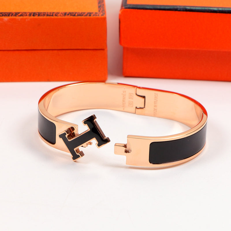 18K Clic H Black Bracelet