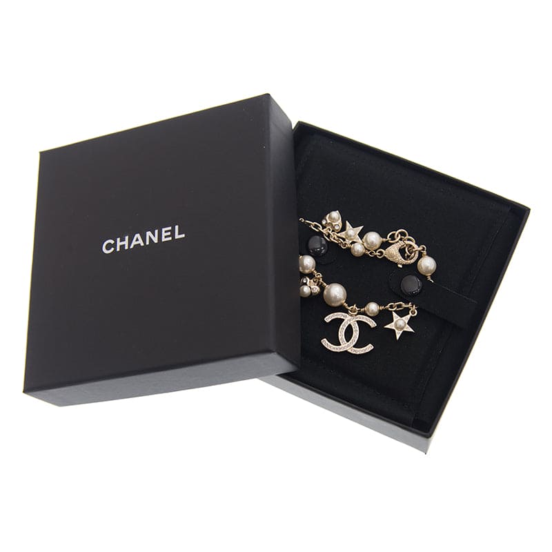 18K CC Pearls & Diamonds Bracelet