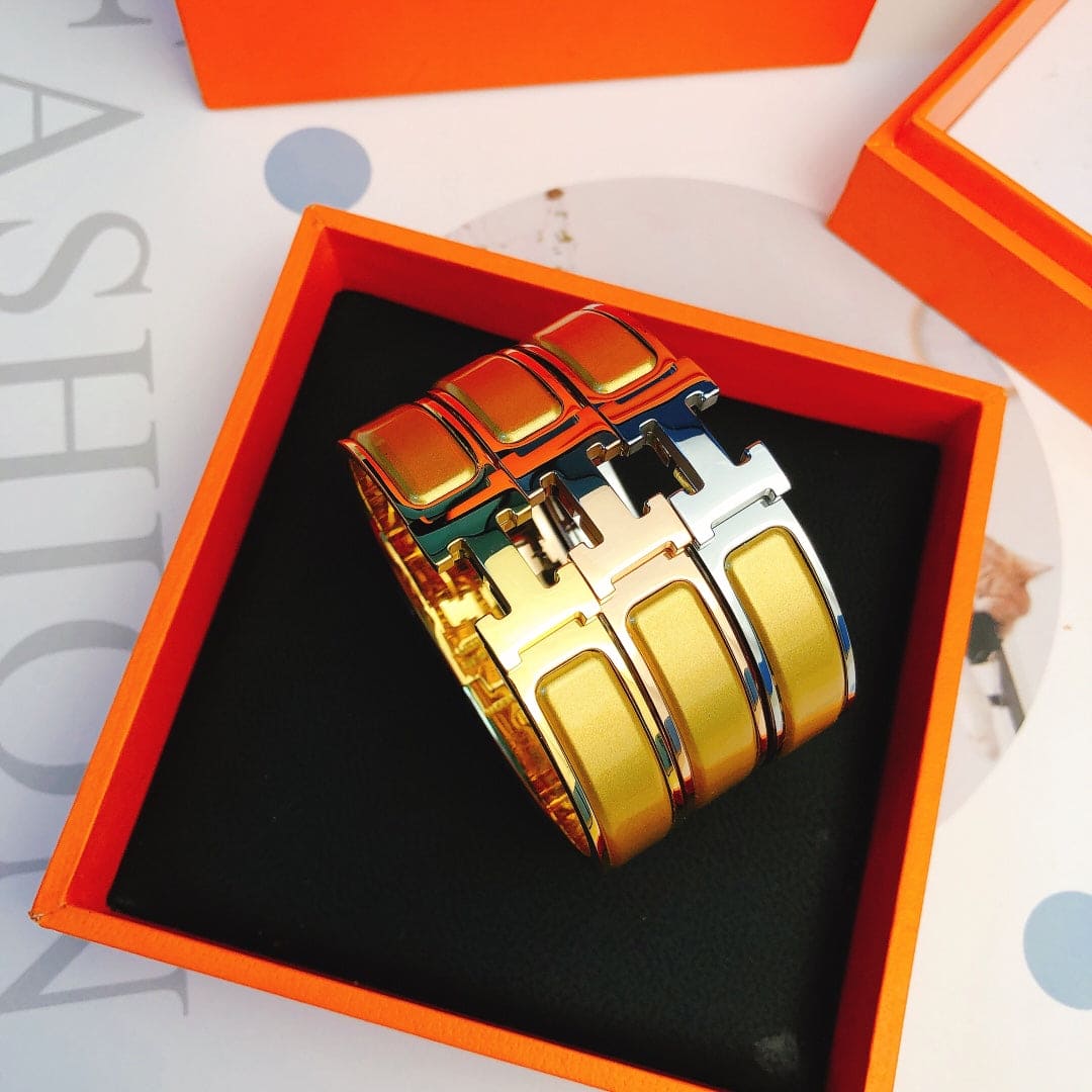 18K Clic H Yellow Bracelet