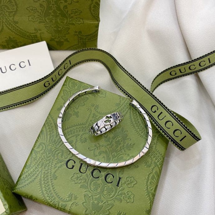 GG Interlocking G Cuff Bracelet