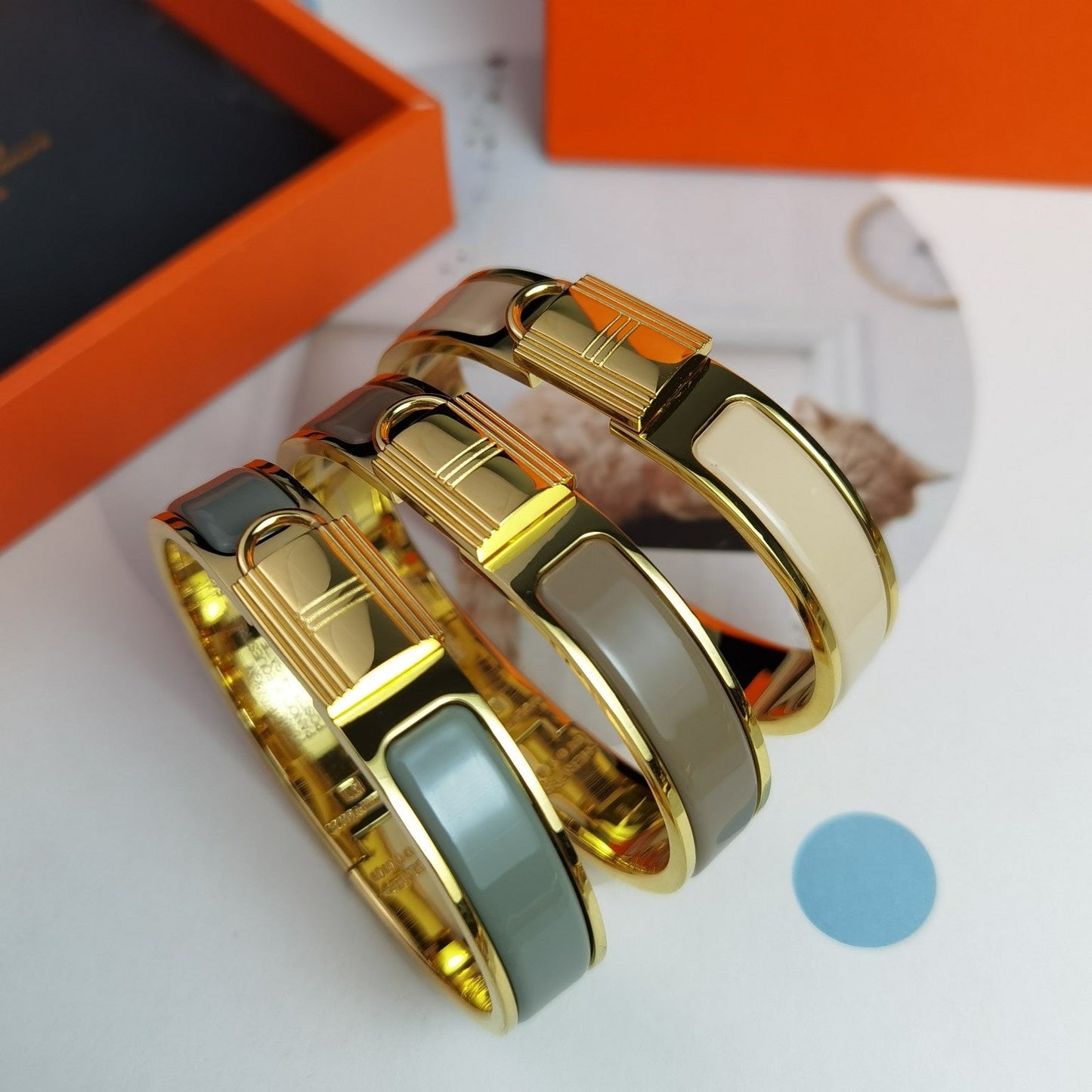 18K Clic Cadenas Light Brown H Bracelet