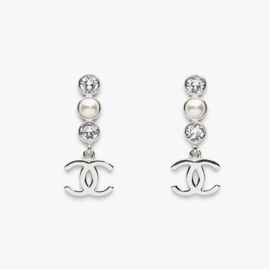 18K CC 25B Crystal Earrings