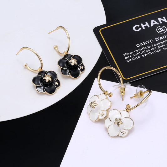18K CC Flower Earrings