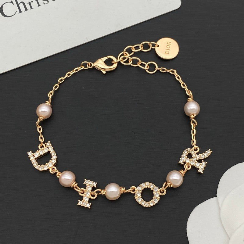 18K CD Pearl Bracelet