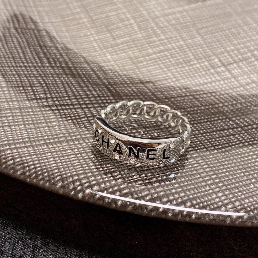 18K CC Chain Link Ring