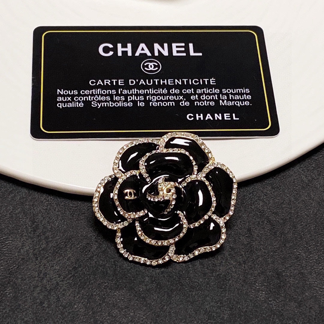 18K CC Black Flower Brooch