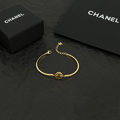 18K CC Vintage Bracelet