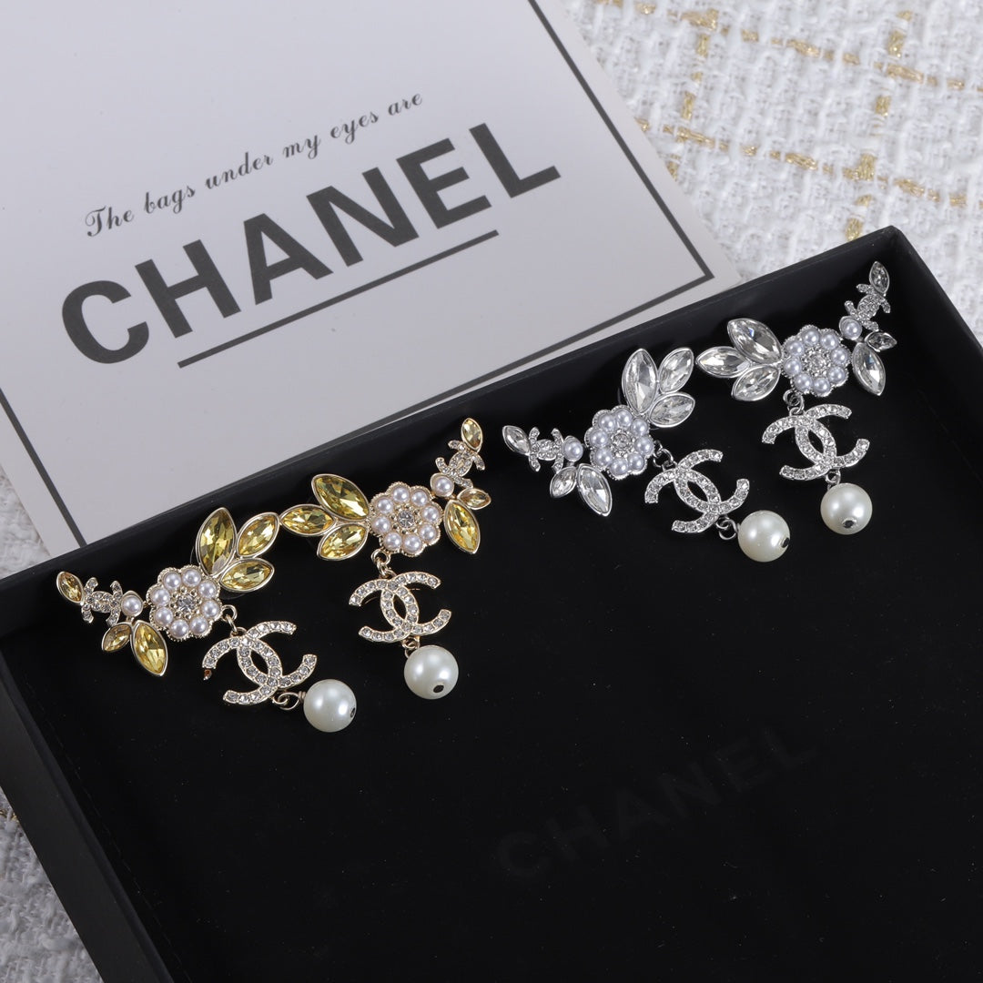 18K CC Flower Crystals Earrings