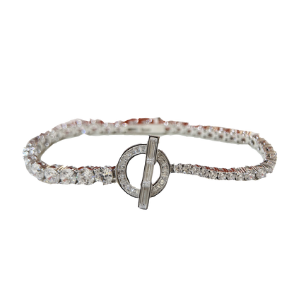 18K Finesse Link Diamond H Bracelet