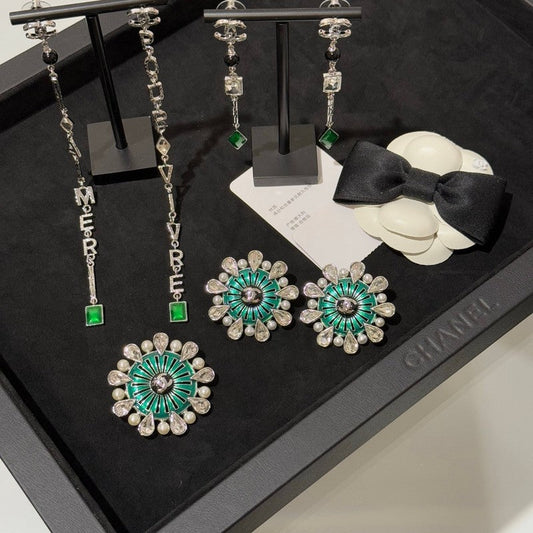 18K CC 26C Crystal Green Earrings