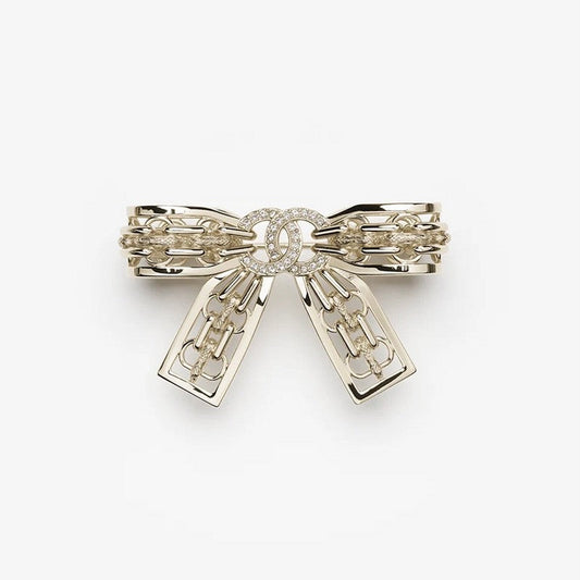 18K CC 25K Bow Tie Diamond Gold Brooch