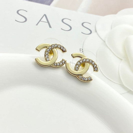 18K CC 25P Gold Earrings