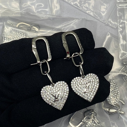 18k Louis Diamond Heart Earrings