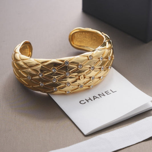 18K CC Diamond Gold Cuff Bracelet