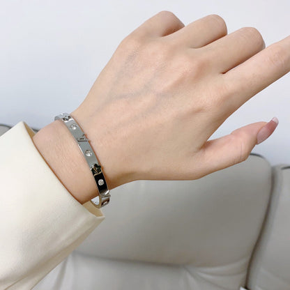 18K Louis Diamonds Bracelet