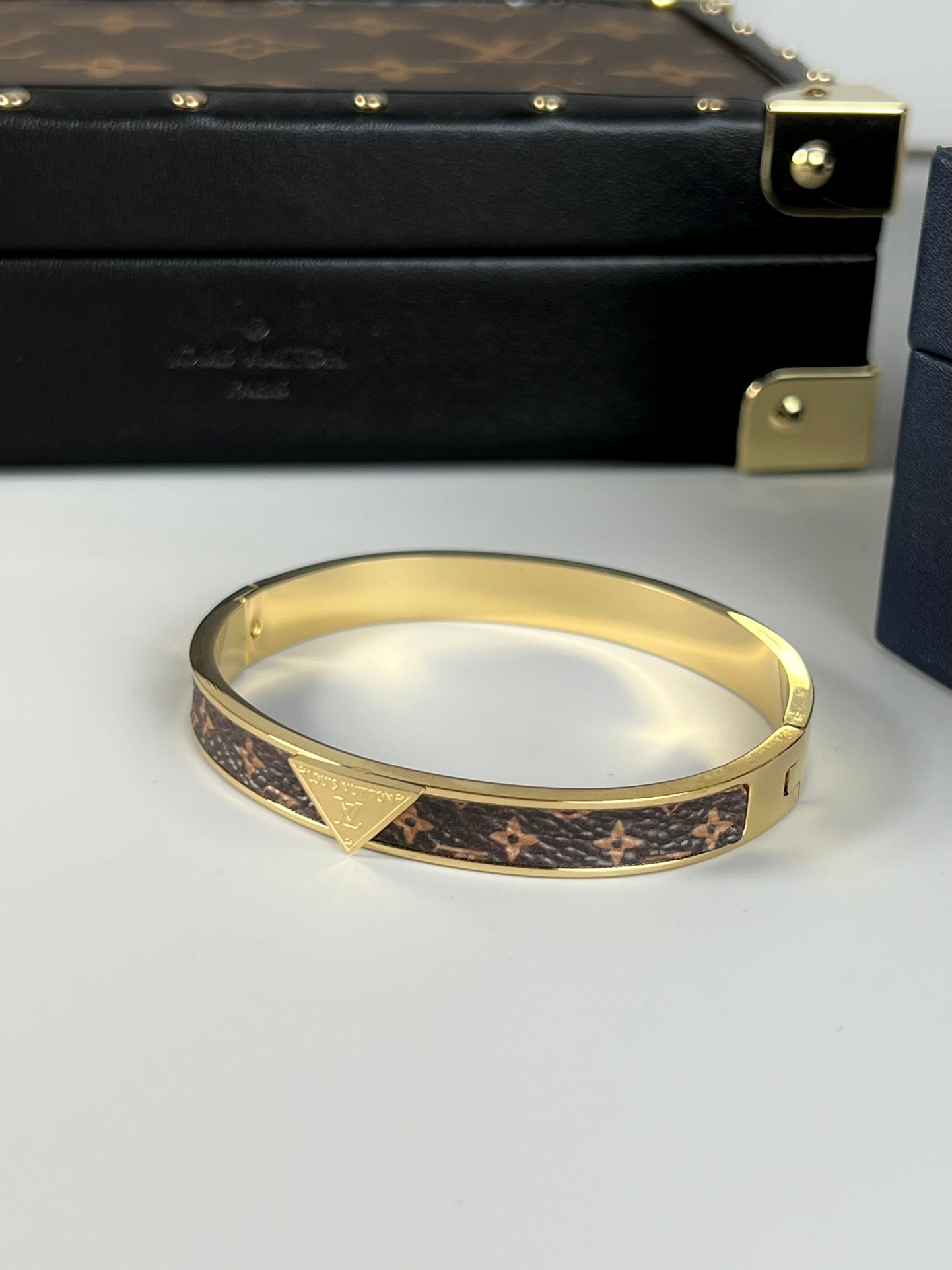 18K Louis Vintage Leather Bracelet