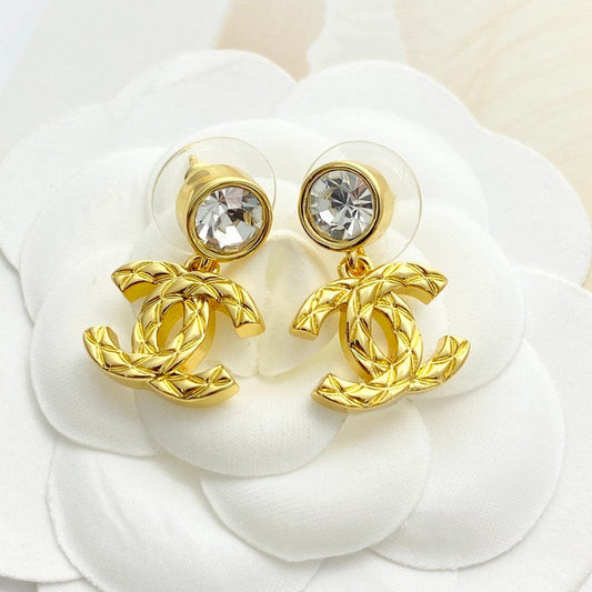 18K CC 26A Diamond Gold Earrings