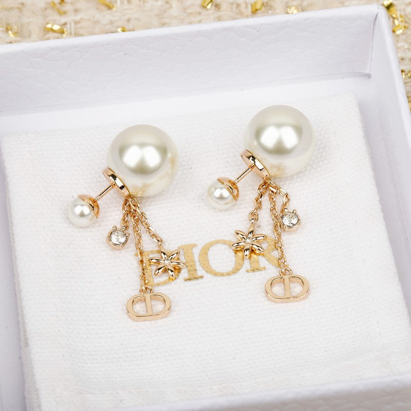 18K CD Tribales Tassel Diamond Earrings