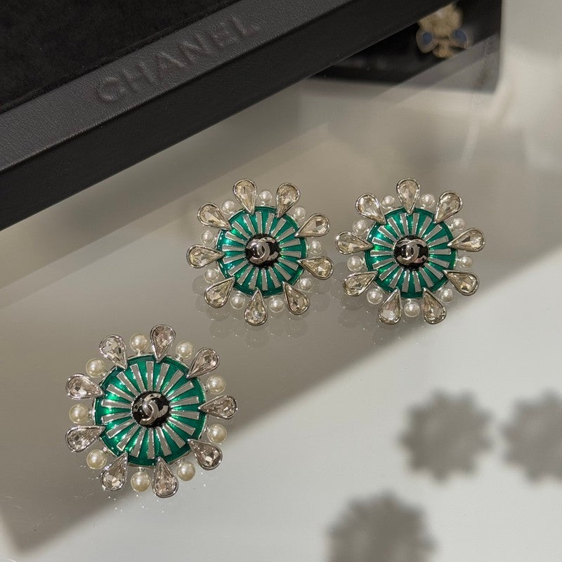 18K CC 26C Crystal Green Earrings