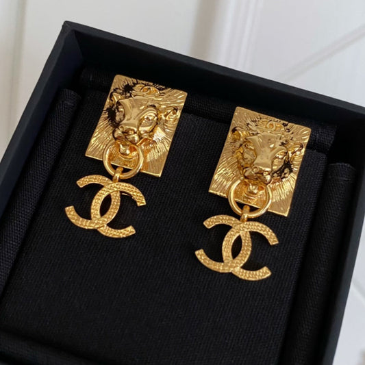 18K CC Lion Sharp Earrings