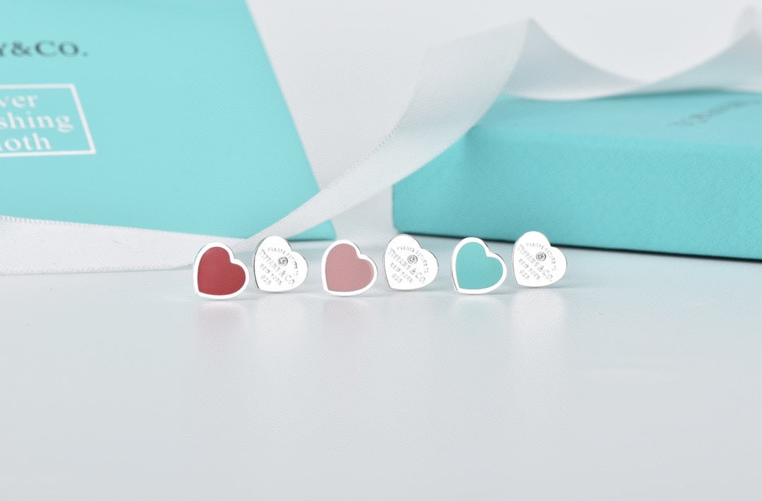 18K Return to Tiffany Heart Earrings