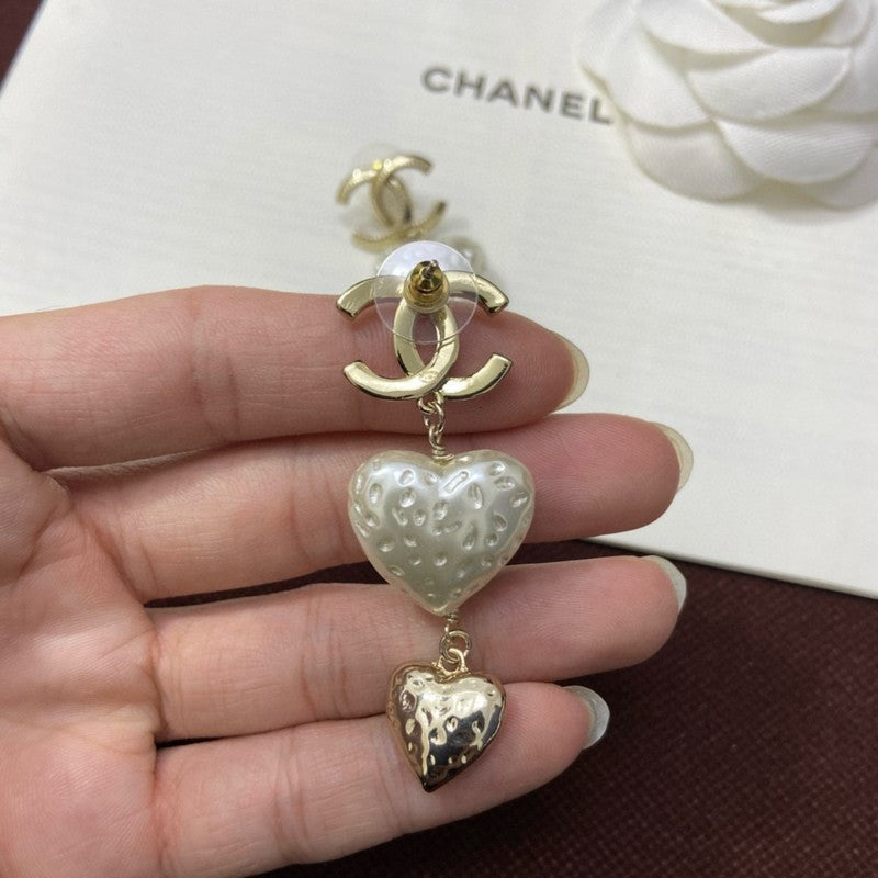 18K CC Heart Pearl Pendant Earrings