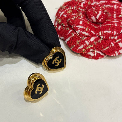 18K CC 26P Black & Red Heart Earrings