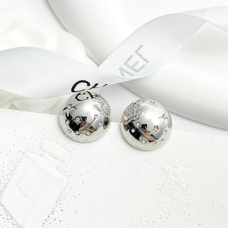 18K CC 24C Star Round Gold Earrings