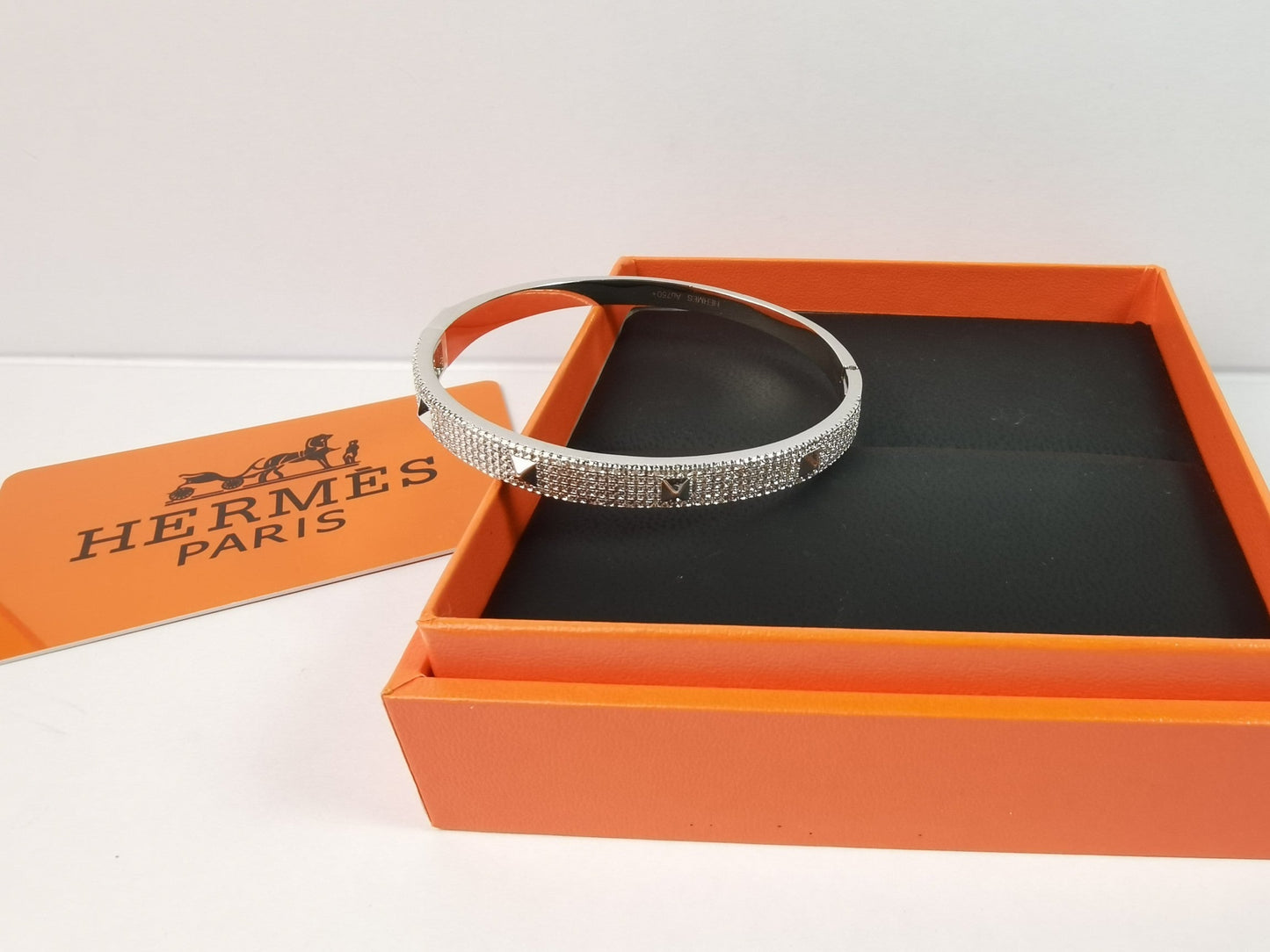 18K Collier De Chien Diamond H Bracelet