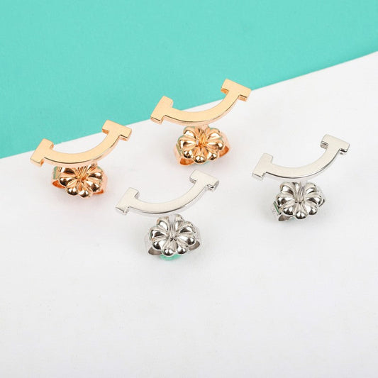 18K T Smile Diamond Earrings