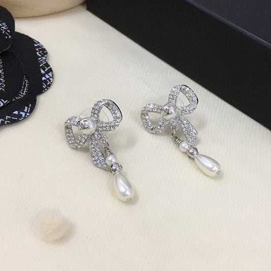 18K CC Bow Tie Diamonds Earrings