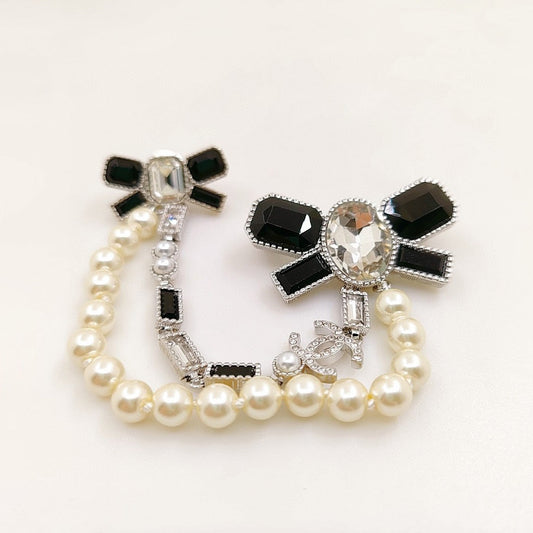 18K CC Black Bow Pearls Brooch