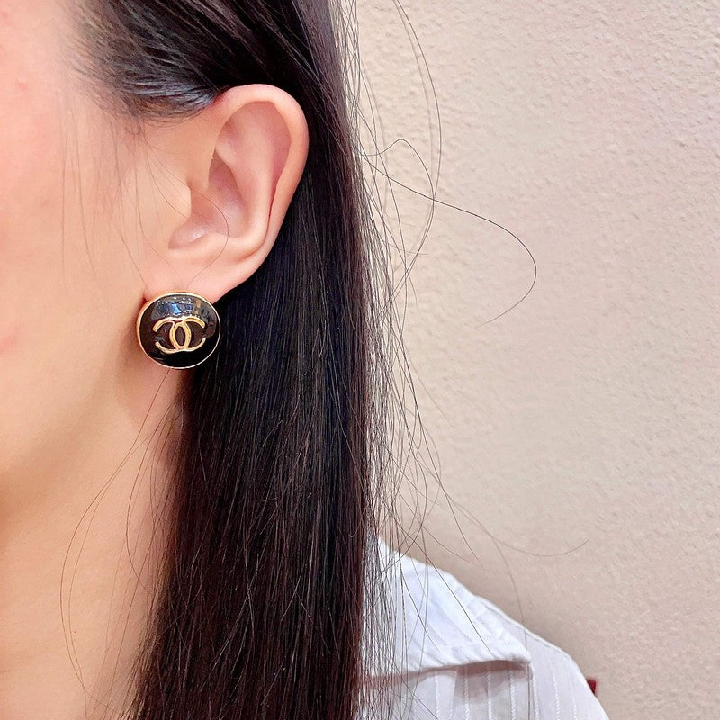 18K CC Black & White Round Gold Earrings