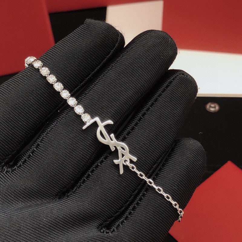 18K Saint Diamond Chain Bracelet