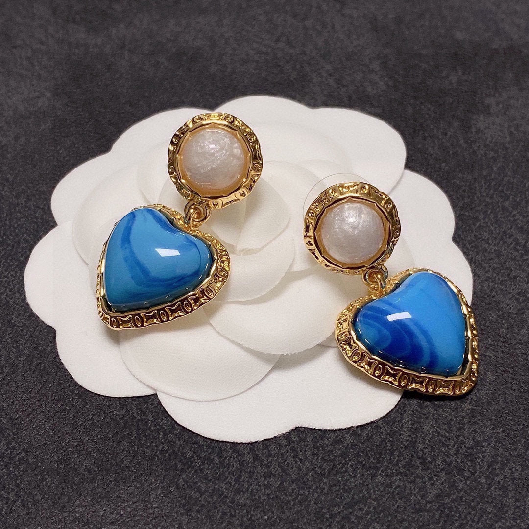 18K CC Blue Heart Pearl Earrings
