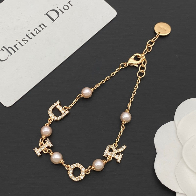 18K CD Pearl Bracelet