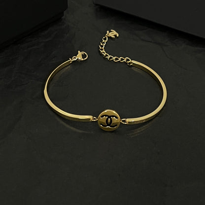 18K CC Vintage Bracelet