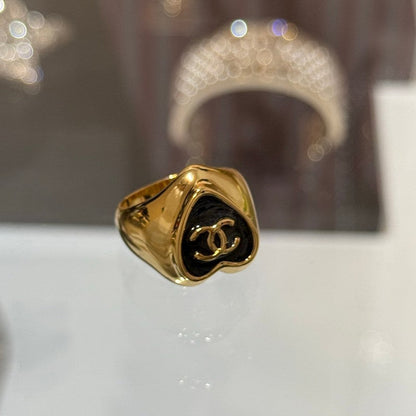 18K CC Black Gold Heart Ring