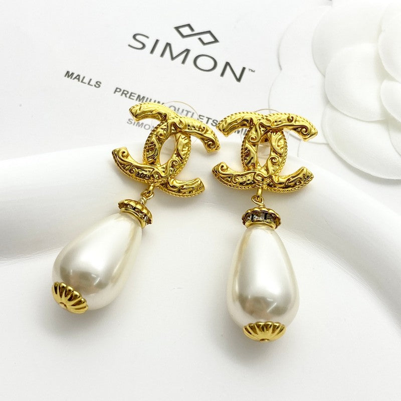 18K CC Pearl Pendant Gold Earrings