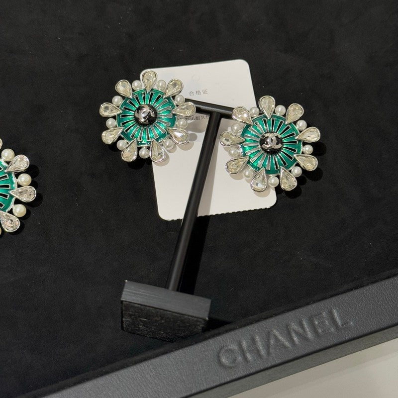 18K CC 26C Crystal Green Earrings