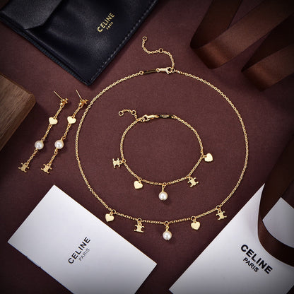 18K CE Coeur Pearl Bracelet