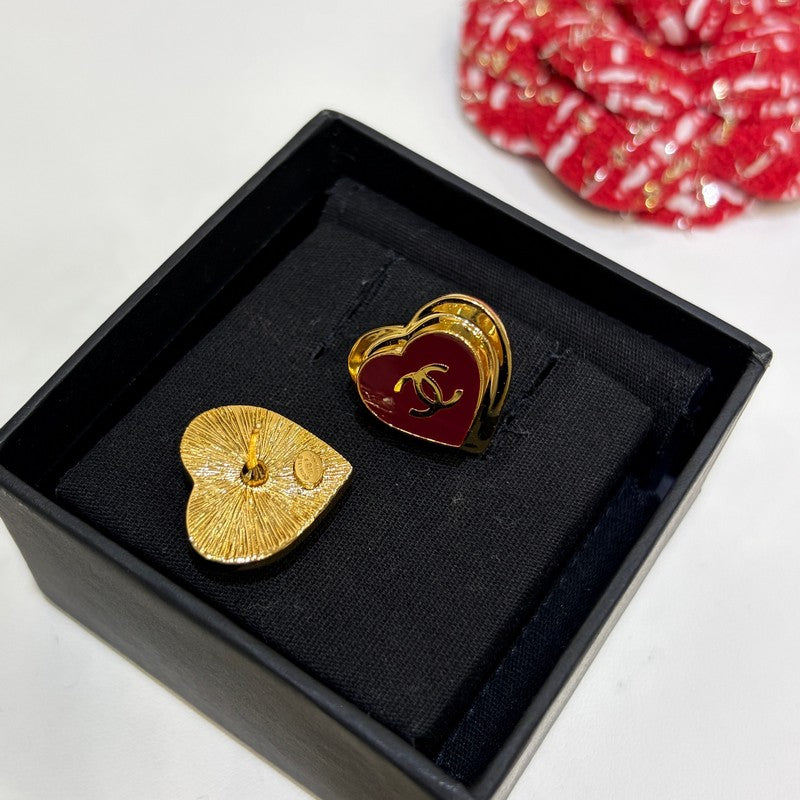 18K CC 26P Black & Red Heart Earrings
