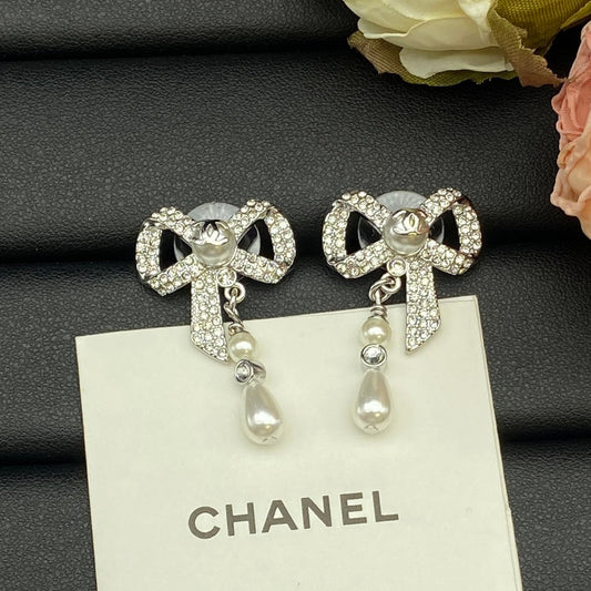 18K CC Butterfly Pearl Earrings