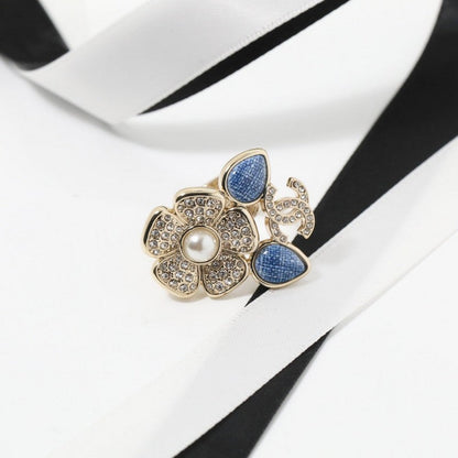 18K CC Camelia Blue Diamond Ring