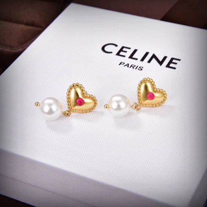 18K Triomphe Heart Pearls Earrings