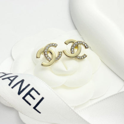 18K CC 25P Gold Earrings
